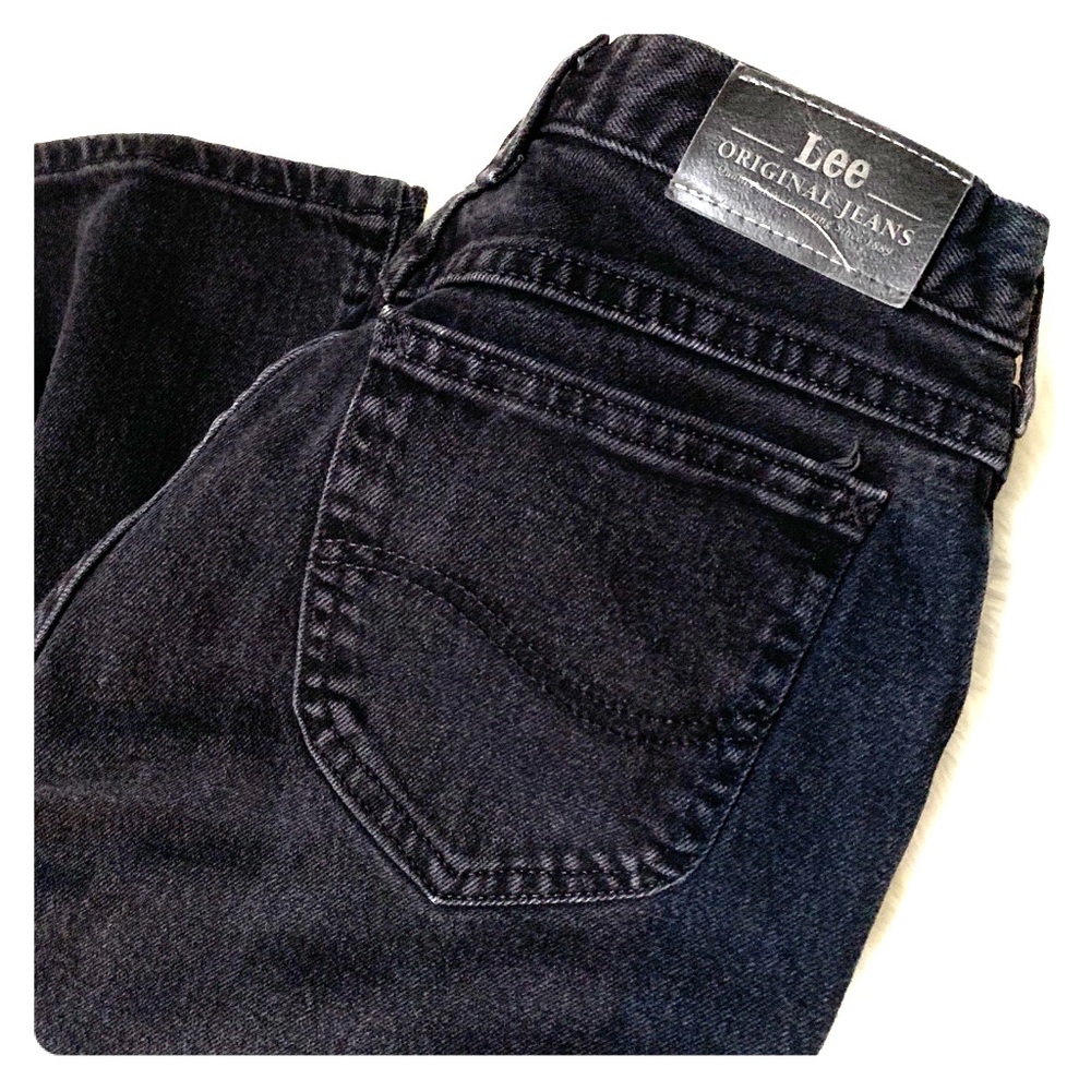 VINTAGE BLACK WASH MOM JEANS